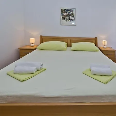 Maria Paula Old Town Hvar 公寓 *