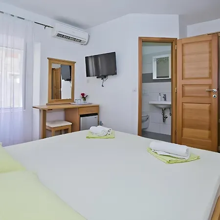 Maria Paula Old Town Hvar 公寓