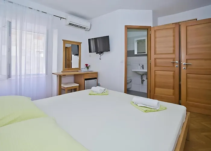 Maria Paula Old Town Hvar Apartment